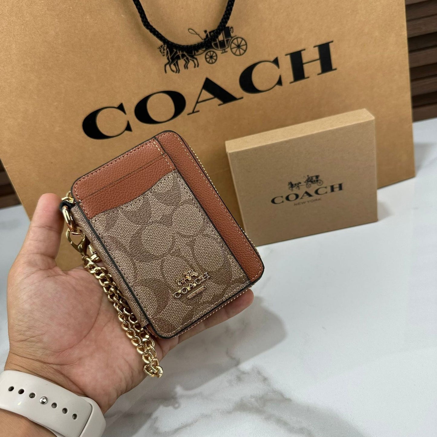 Zip Card Couch con caja